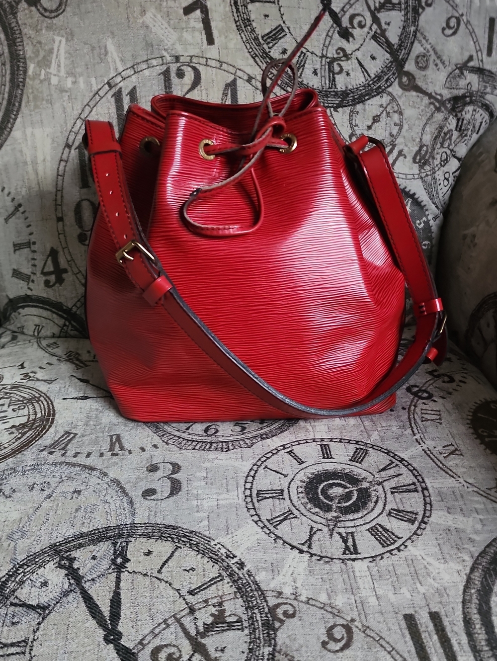 Louis Vuitton Red Epi Noe Authentic Bucket Bag